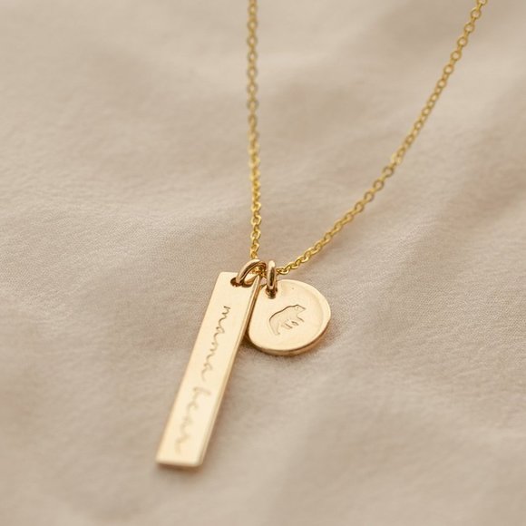 āMotherly Loveā Mama Bear Pendant Layered Necklace - Picture 5 of 10